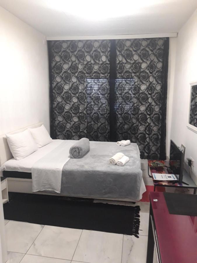 Lilishouse Prenociste Appartamento Belgrado Esterno foto
