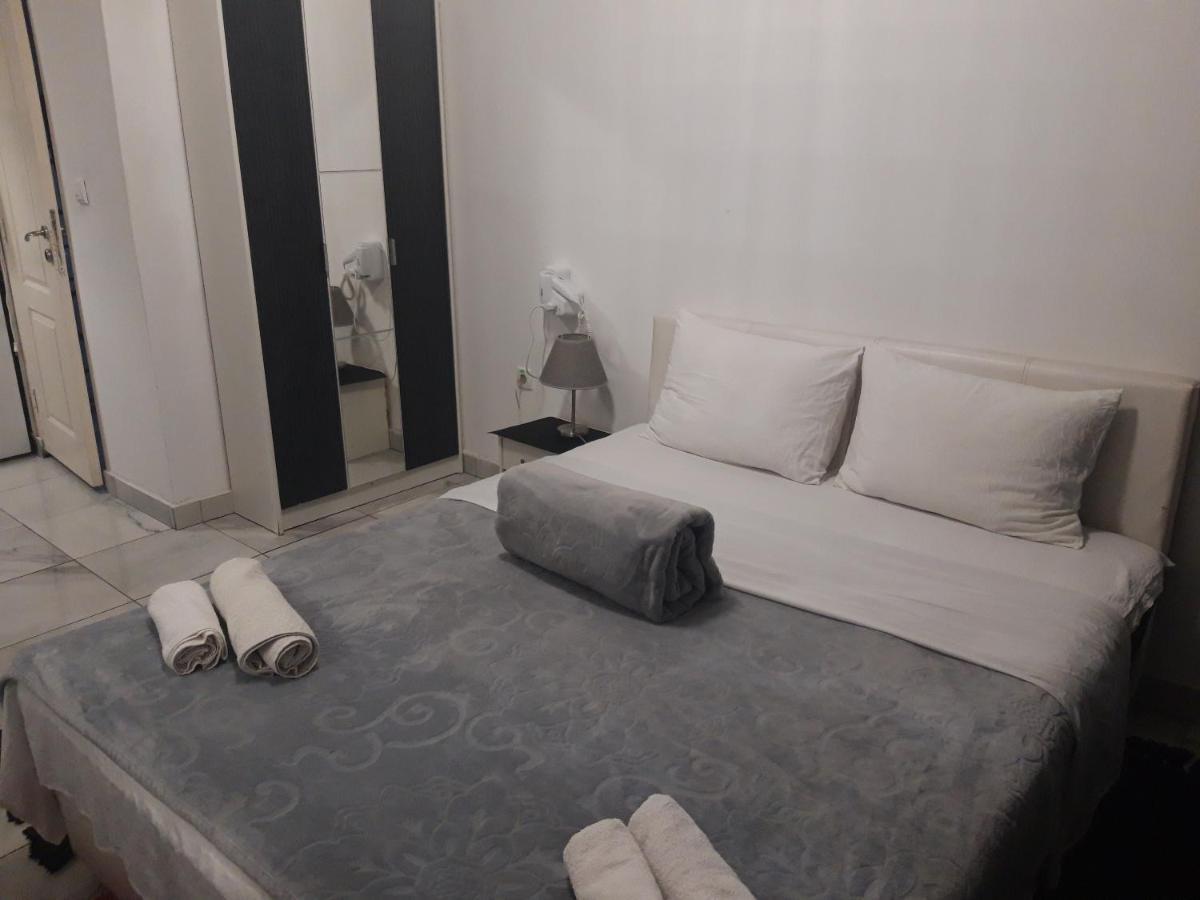 Lilishouse Prenociste Appartamento Belgrado Esterno foto